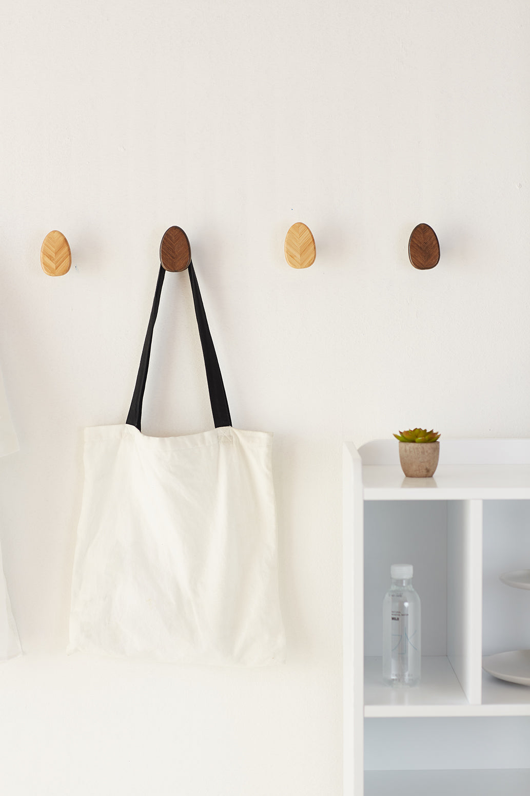 Luvya Donkerbruine Bamboe Blad Wandhaken – Set van 3 | Decoratieve Kledinghaken
