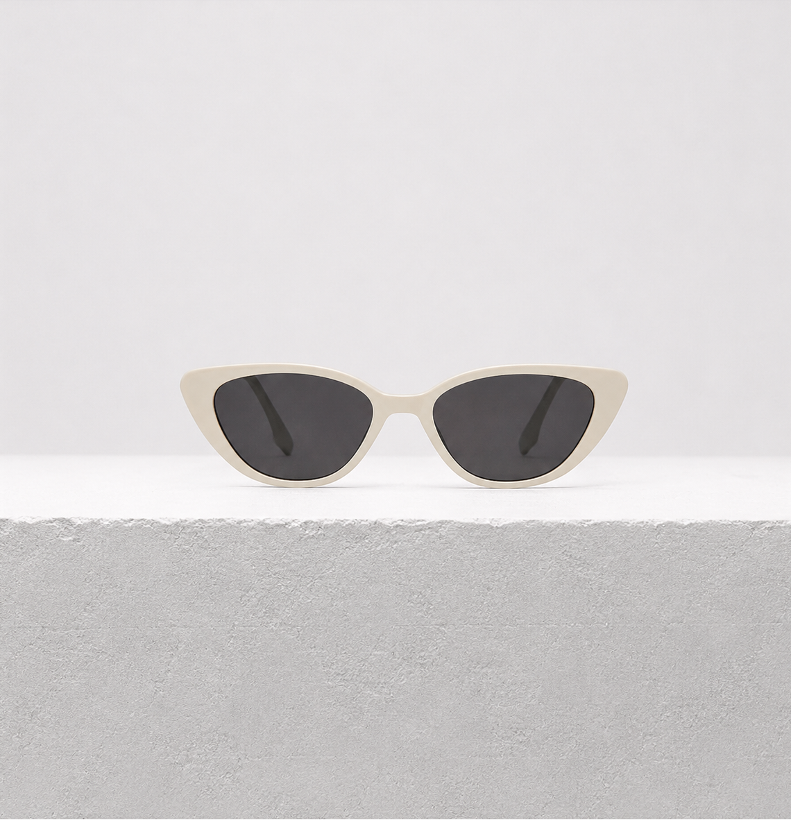 White Black Oversized Sunglasses | UV400 Fashion Shades